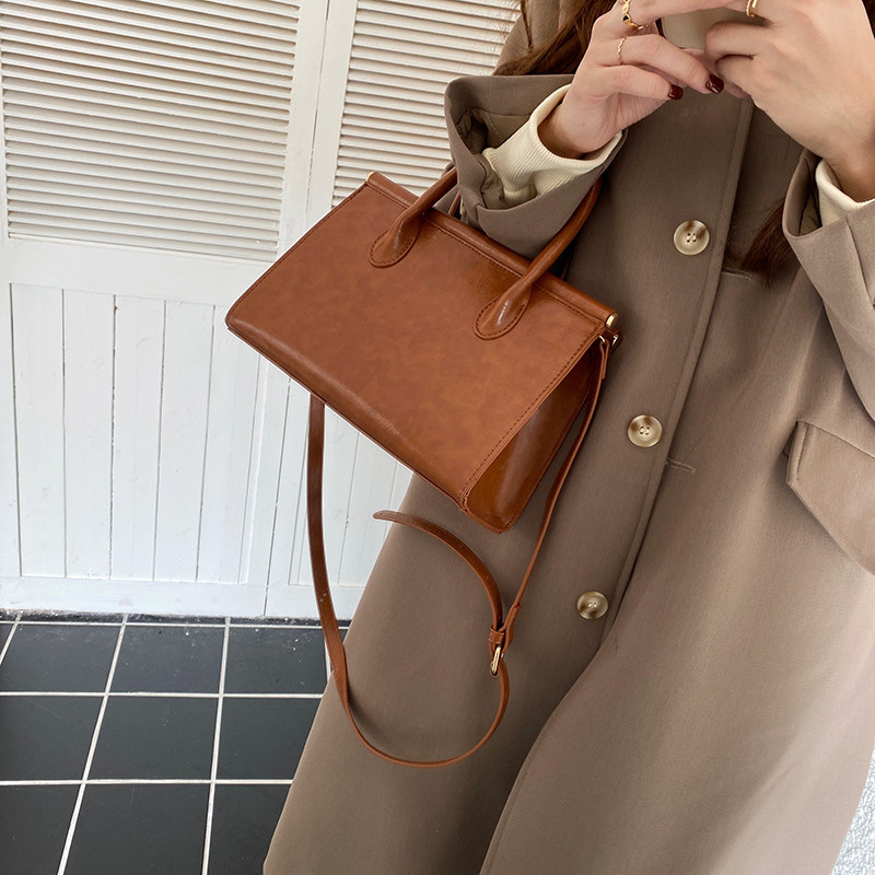 Sac à main vintage en cuir cir - Interior Design Vintage Style avis et prix